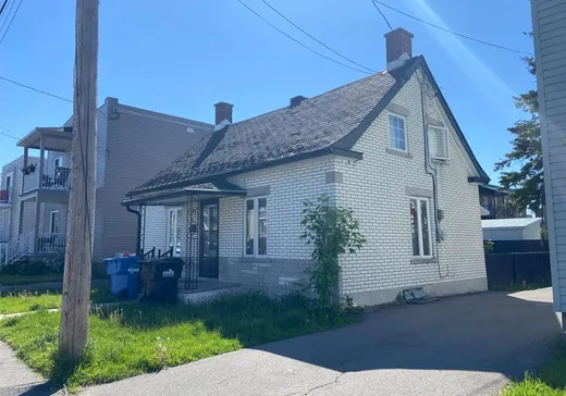 Maison à vendre - 243 Rue Champlain, Salaberry-de-Valleyfield, J6T 1X8
