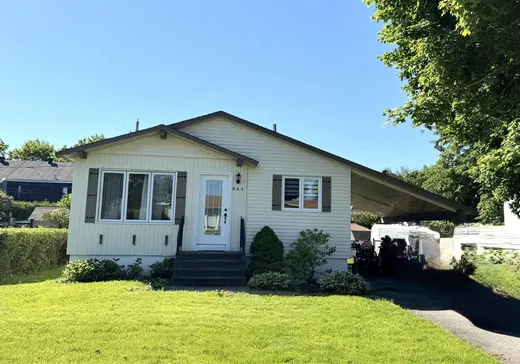 Bungalow à vendre - 563 Rue Besner, Salaberry-de-Valleyfield, J6T3B7