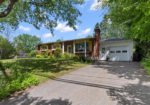 Maison à vendre - 1214 Boul. Base-de-Roc, Saint-Charles-Borromée, J6E 7T7