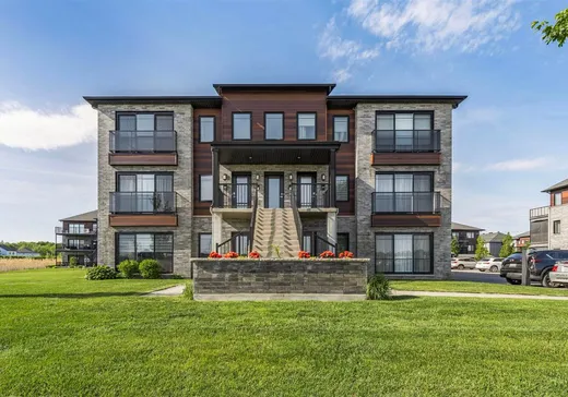 Condo for sale - 3217 Boul. des Pins, Sainte-Marthe-sur-le-Lac, J0N 1P0
