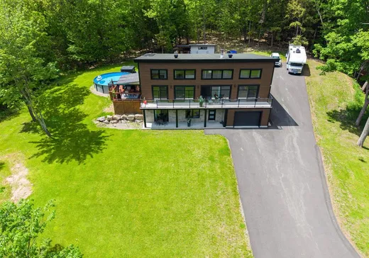 House for sale - 235 Av. de la Providence, Lachute, J8H 3M2