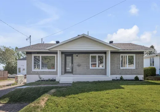 Bungalow à vendre - 9085 Rue du Fenil, Lebourgneuf, G2K1H6