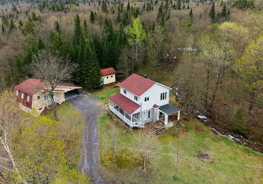 Maison à étages à vendre - 364 Rue St-Louis, Sainte-Brigitte-de-Laval, G0A3K0