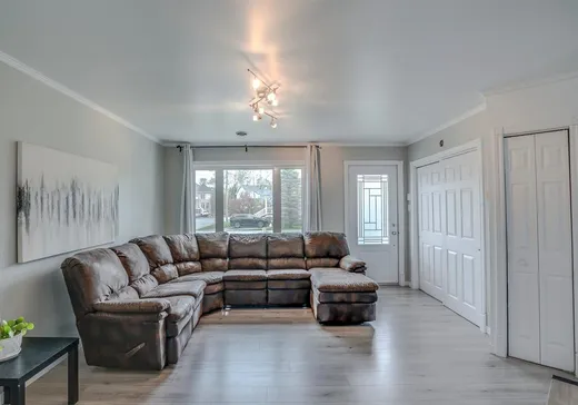 Maison à vendre - 1128 Rue des Hérons-Bleus, Dégelis, G5T 2H2