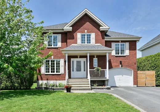 House for sale - 374 Rue Marie-Posé, Beloeil, J3G 6T3