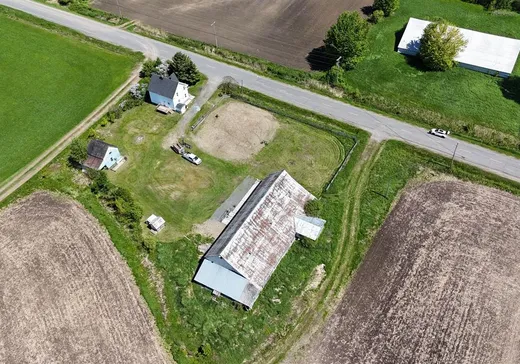 Fermette à vendre - 662 6e Rang, Saint-Félix-de-Kingsey, J0B 2T0