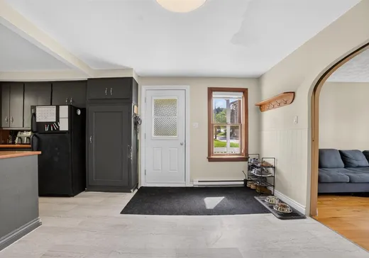 Maison à vendre - 19 Rue Brown, Windsor, J1S 2K7