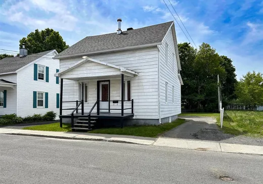 House for sale - 17 Rue Octave, Victoriaville, G6P 4H3