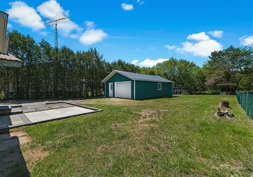 Maison à vendre - 401 Rue Tessier, Otter Lake, J0X 2P0