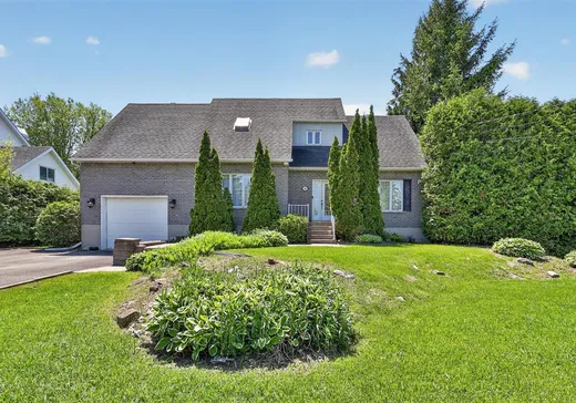 Maison à étages à vendre - 2200 Rue Boisvert, Terrebonne, J6Y1J7