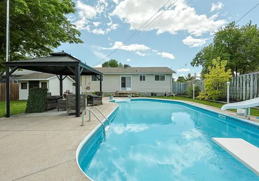 House for sale - 103 Rue Elzéar-Lafleur, Buckingham, J8L 3C3