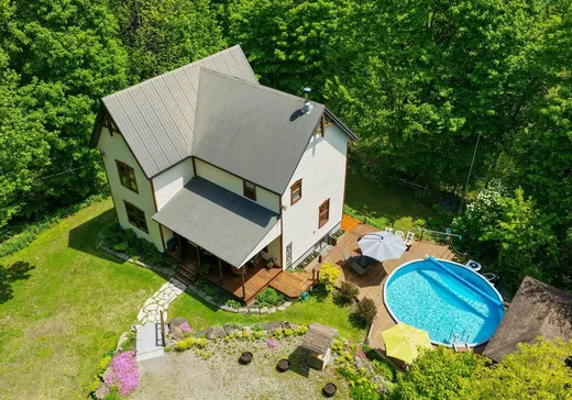 Maison à vendre - 57 Mtée de l'Église, Saint-Sauveur, J0R 1A0
