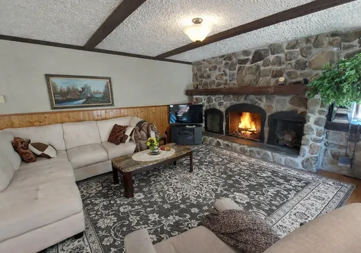 Maison à vendre - 39 Rue des Sapins, Sainte-Marguerite-du-Lac-Masson, J0T 1L9