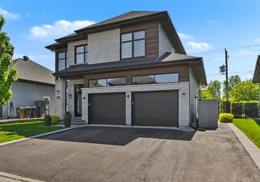 Maison à vendre - 3209 Rue du Gamay, Sainte-Marthe-sur-le-Lac, J0N 1P0