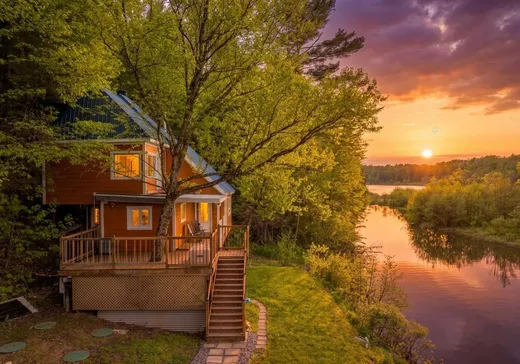 Maison à étages à vendre - 1014 Route Philomène-Thibodeau, St-Alban, G0A3B0