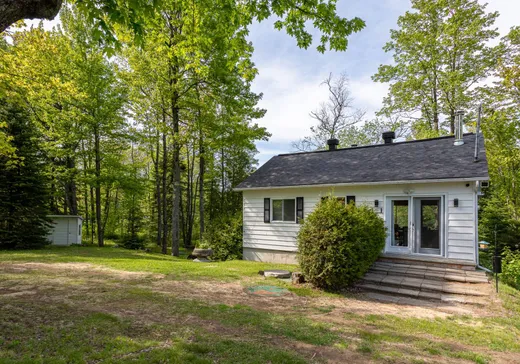 Maison à vendre - 35 Ch. du Lac-Désilets, Saint-Maurice, G0X 2X0