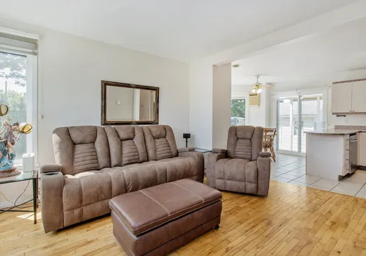 Maison à vendre - 12420 Boul. Marien, Montréal (Centreville), H1C 1L9