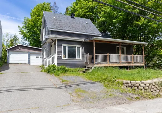House for sale - 251 Rue Main O., Coaticook, J1A 1P6