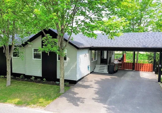 Bungalow for sale - 285 1er Rang, Saint-Louis-de-Blandford, G0Z1B0