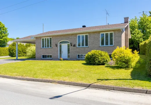 Bungalow à vendre - 1170 Boul. des Érables, Valcourt, J0E2L0