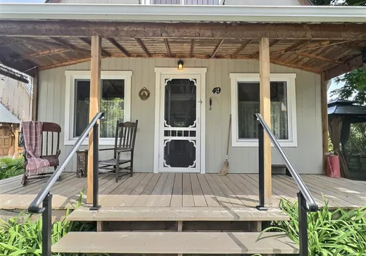 Maison à vendre - 49 Rue de l'Église, Mirabel, J0V 2B0