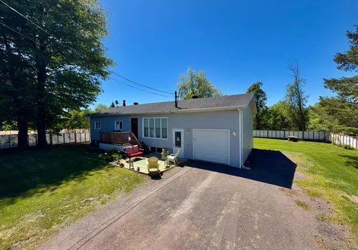Bungalow à vendre - 1589 Route 148, Grenville, J0V1J0