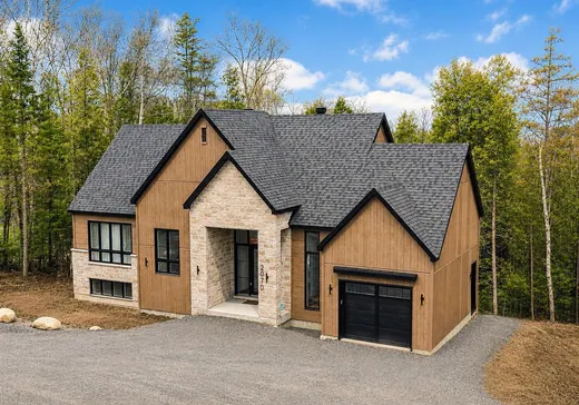 Bungalow à vendre - 2070 Rue Jackrabbit, Sainte-Adèle, J8B0L7