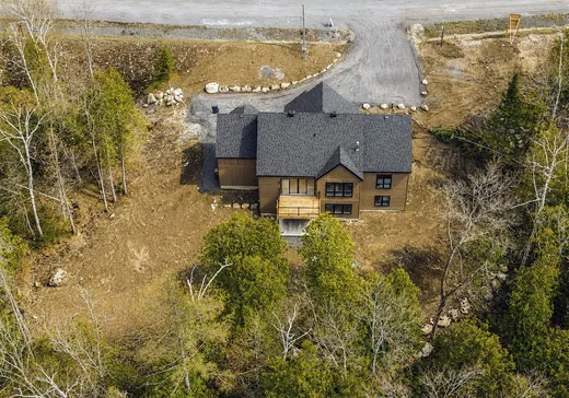 Maison à vendre - 2070 Rue Jackrabbit, Sainte-Adèle, J8B 0L7
