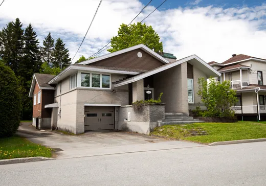 Two or more stories for sale - 150 Rue Cyr N., Thetford-Mines, G6G4E3
