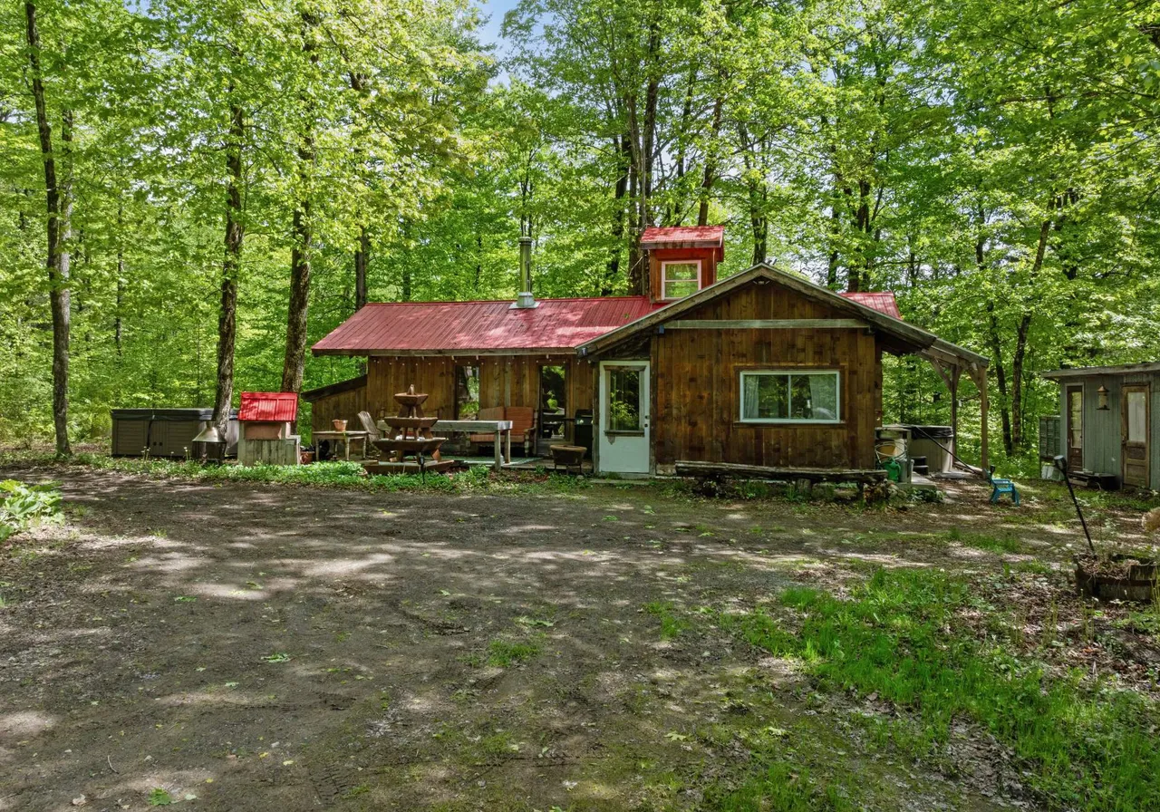 4601 Mtée des Laurentides — photo 1