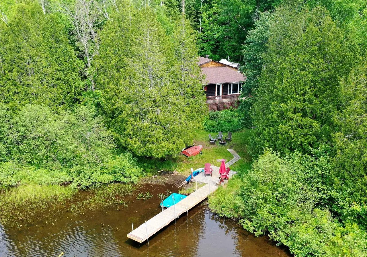 2500 Ch. des Chênes E. — photo 1