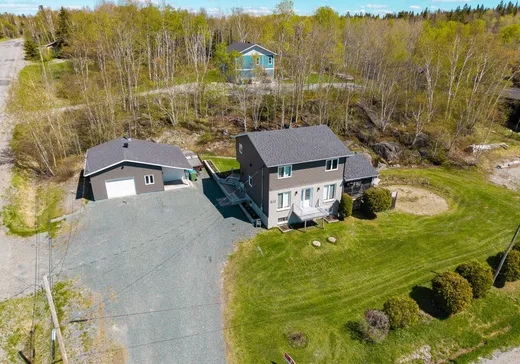 Two or more stories for sale - 105 Rue Beaumont, Rouyn-Noranda, J9Y0J9