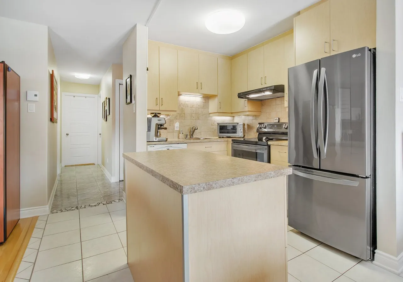 13081 Rue Forsyth — photo 3