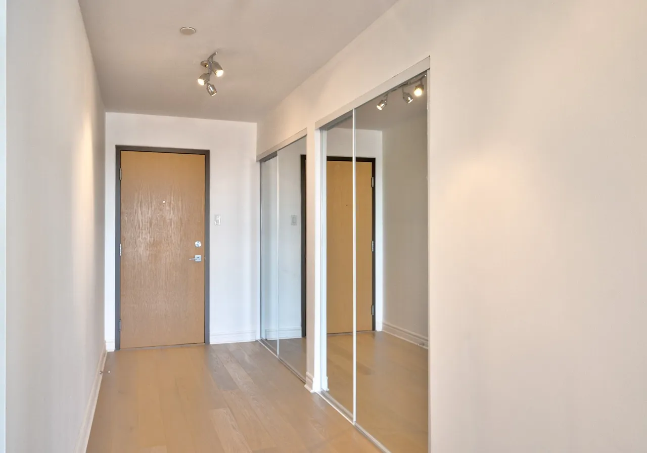 1440 Rue Lucien-Paiement — photo 2
