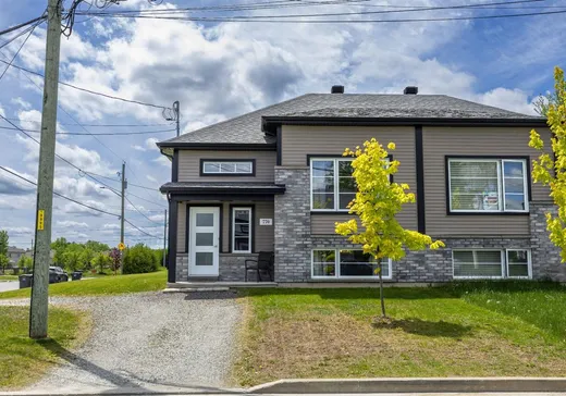 Bungalow à vendre - 770 Rue Hervé, Sherbrooke, J1N1B1
