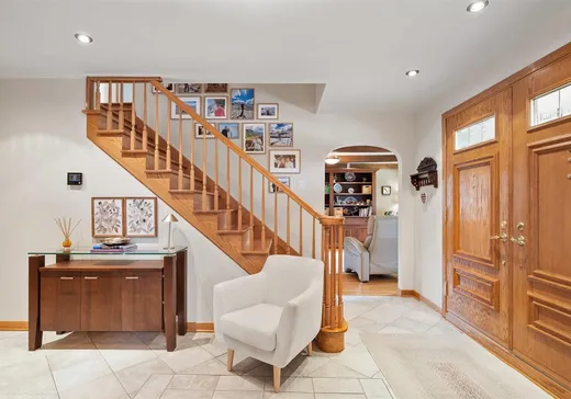 Maison à vendre - 2965 Av. Chicoutimi, Laval (Duvernay), H7E 1B3