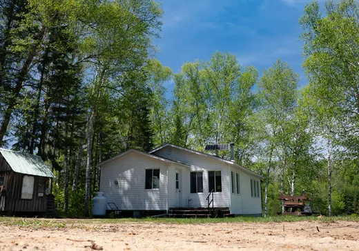 Maison à vendre - 478 Ch. du Lac-Clément, Mont-Laurier, J9L 0W6