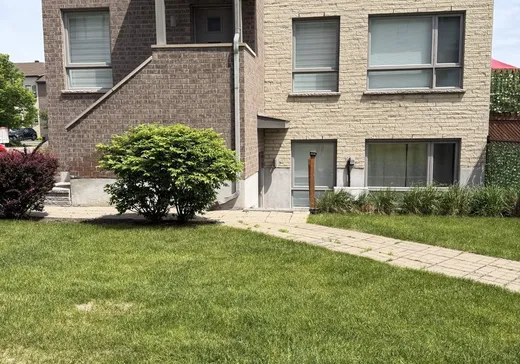Condo à vendre - 4020 Rue des Escadrons, St-Hubert, J3Y 0P1