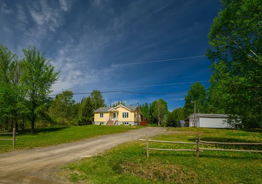 House for sale - 144 Ch. du 1er-Rang-de-Chénier, Rimouski, G0K 1A0
