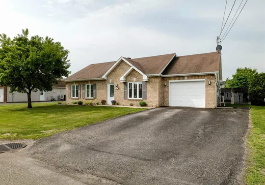 House for sale - 185 Rue du Juge-A.-Sylvestre, Berthierville, J0K 1A0