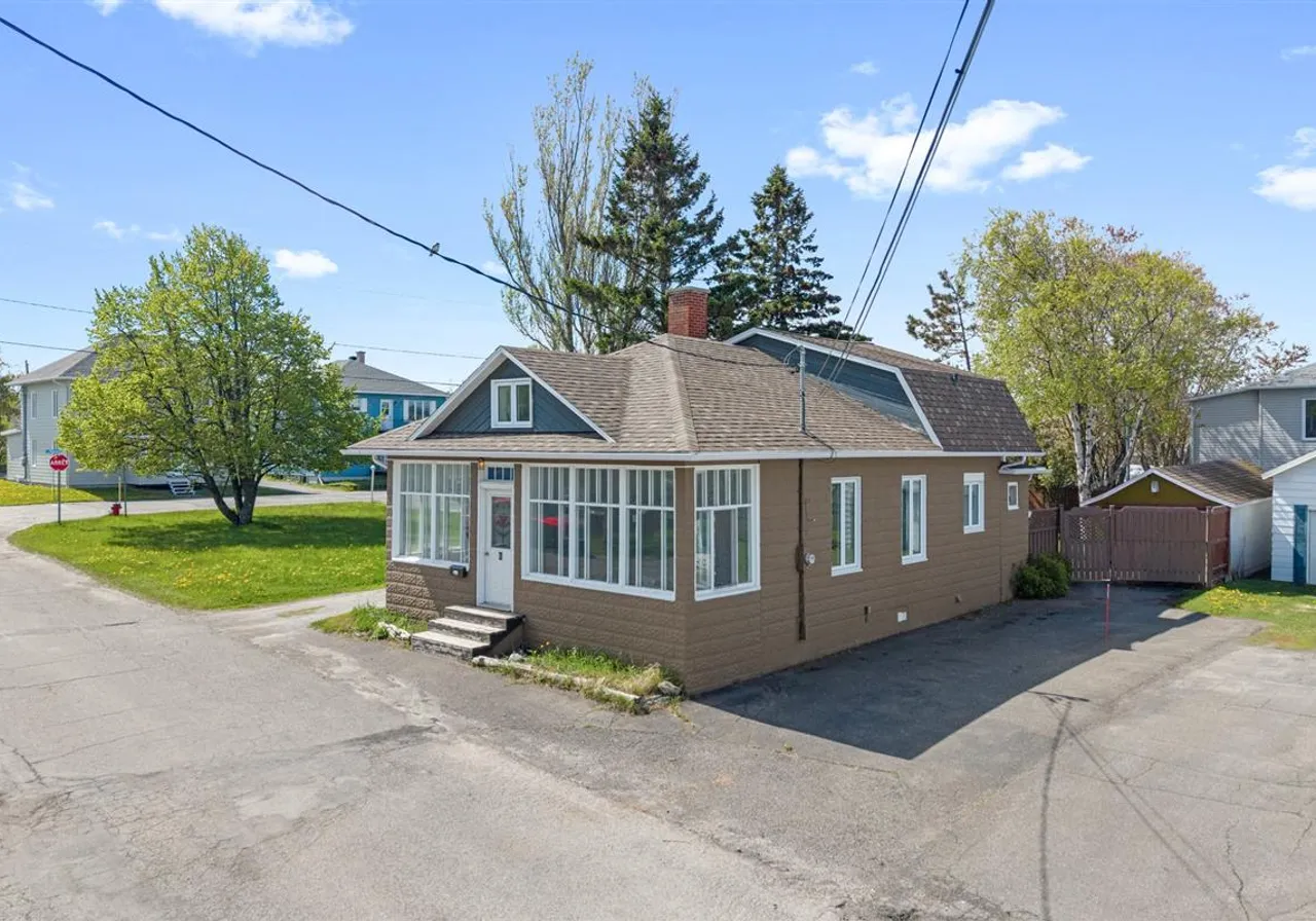 7 Av. Goulet — photo 3