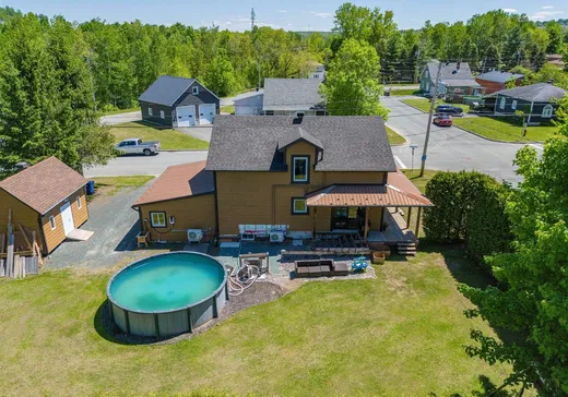 House for sale - 168 Rue Breault, Val des Sources, J1T 1C6