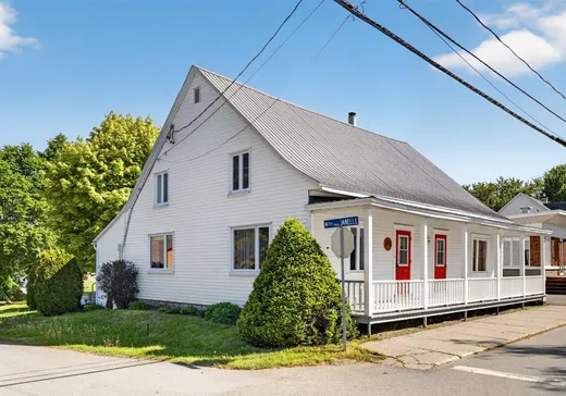 House for sale - 299 Rue Principale, Baie-du-Febvre, J0G 1A0