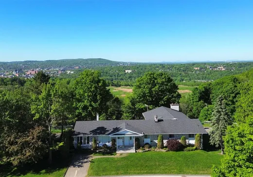 Bungalow à vendre - 1125 Rue du Baron, Fleurimont, J1E1C9