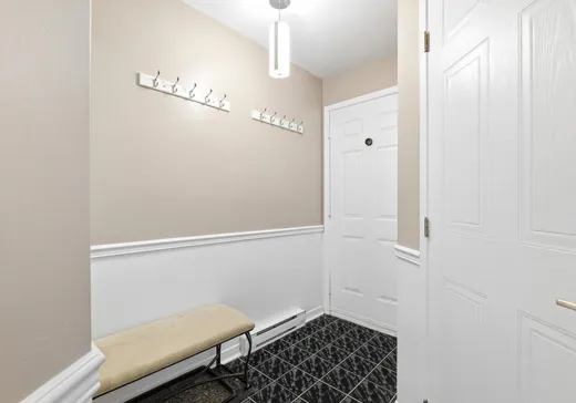 Condo à vendre - 700 Rue Bélanger, Saint-Jérôme, J7Z 1A5