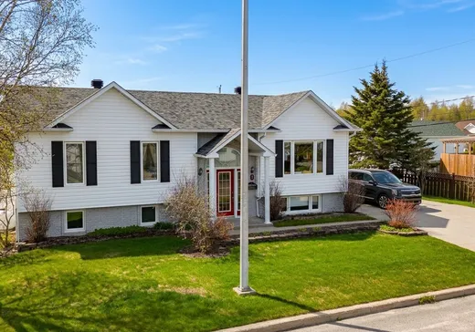 Maison à étages à vendre - 1 Rue F.-E.-Cugnet, Sept-Îles, G4R5L6