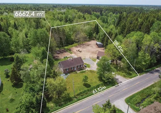 Hobby Farm for sale - 723 Rue St-Aimé, St-Lambert-De-Lauzon, G0S2W0