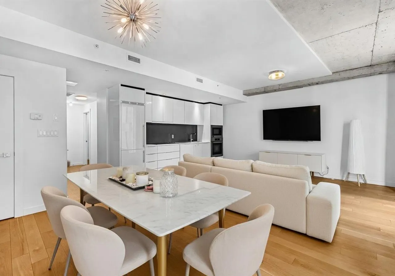221 Rue St-Jacques, App. 301 — photo 2