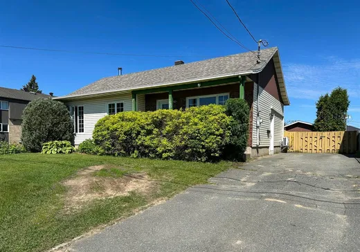 Maison à vendre - 2079 Rue Savoie, Plessisville, G6L 3K9