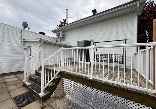 Maison à vendre - 206 Rue Principale, St-Cyprien-de-Temiscouata, G0L 2P0